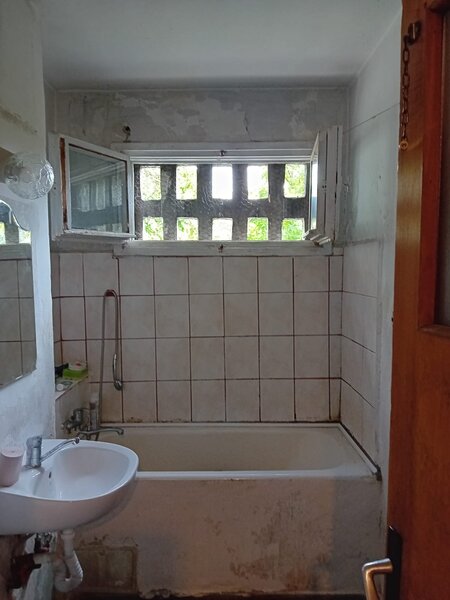 Berceni, Obregia, Covasna